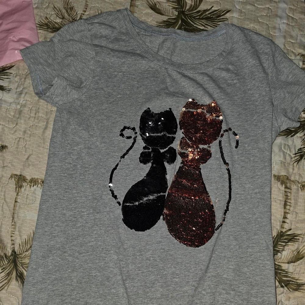 American Eagle Sequin Cat Graphic Tee Gray Womens Small Short Sleeve T-Shirt